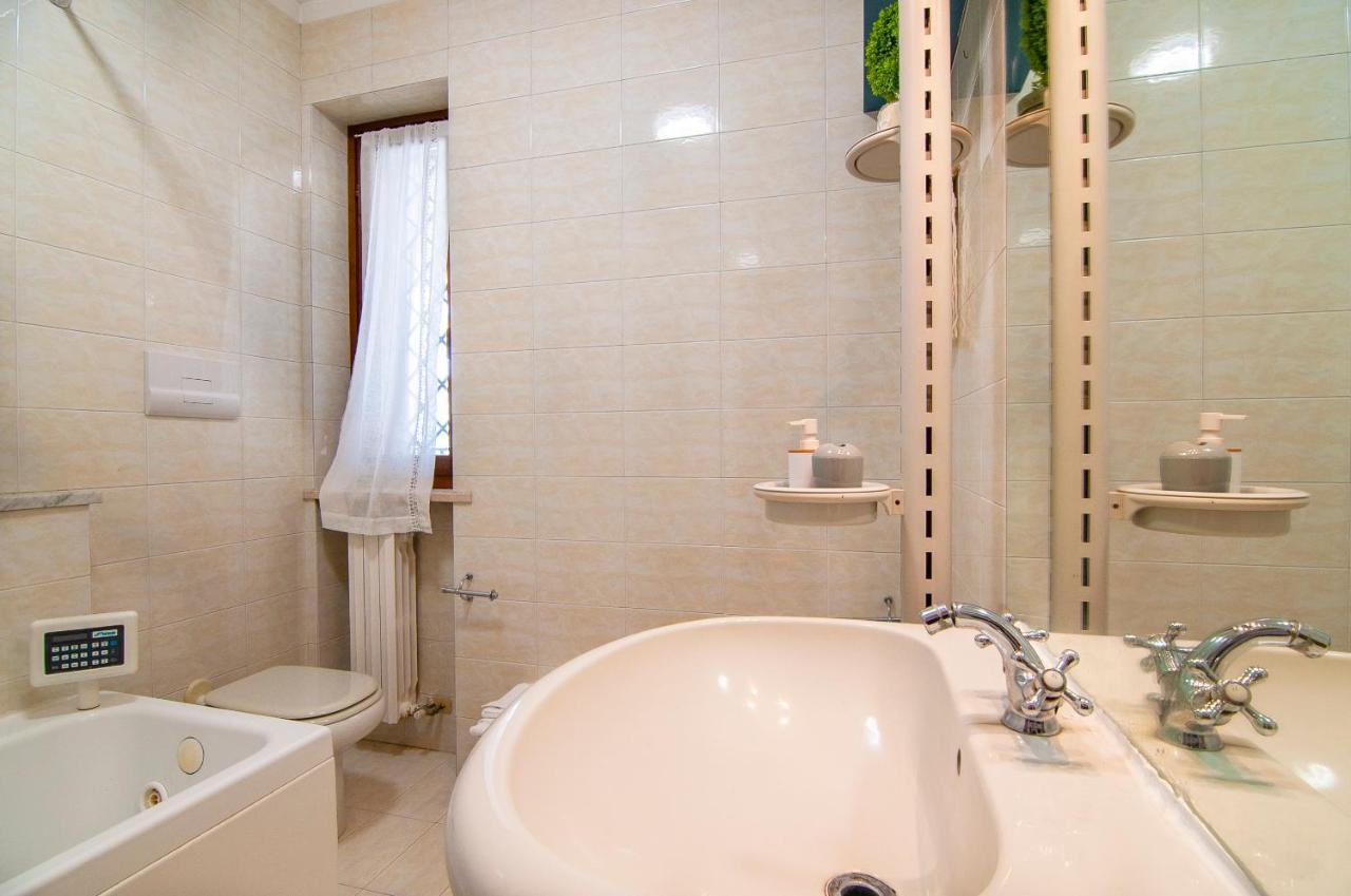 Verona - Familyoasi Free Parking And Garden Екстериор снимка