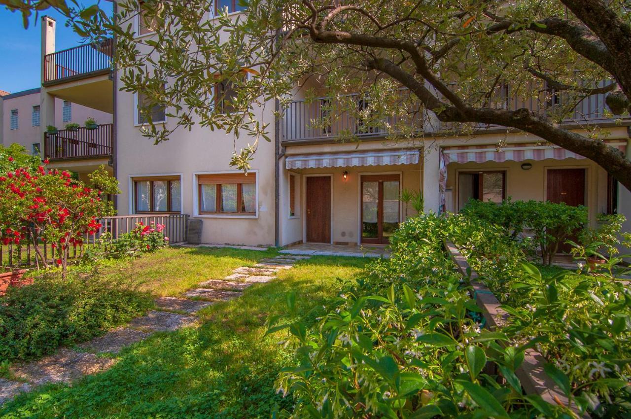 Verona - Familyoasi Free Parking And Garden Екстериор снимка